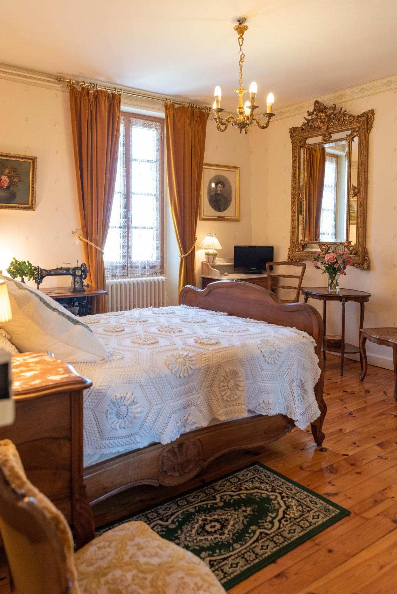 La Maison De Mireille Villa Le Puy-en-Velay Exteriör bild
