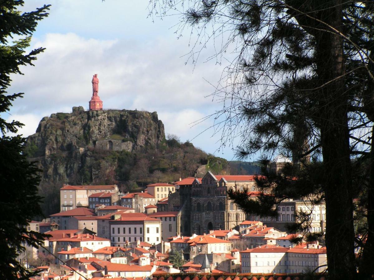 La Maison De Mireille Villa Le Puy-en-Velay Exteriör bild